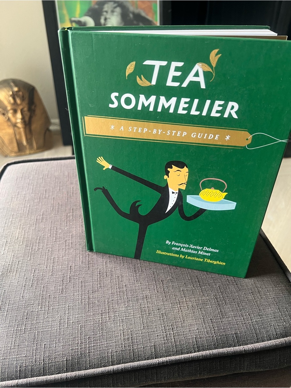 Tea Sommelier Hardcover Book - Green Cover